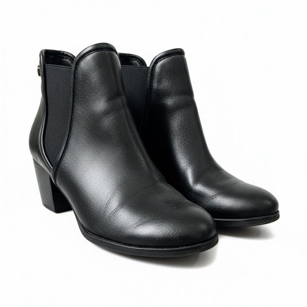 La Diva Sleek Black Leather Ankle Waterproof Booties